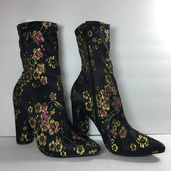Cape Robbin Women's Floral Fabric Sock Bootie 7 - Picture 9 of 11